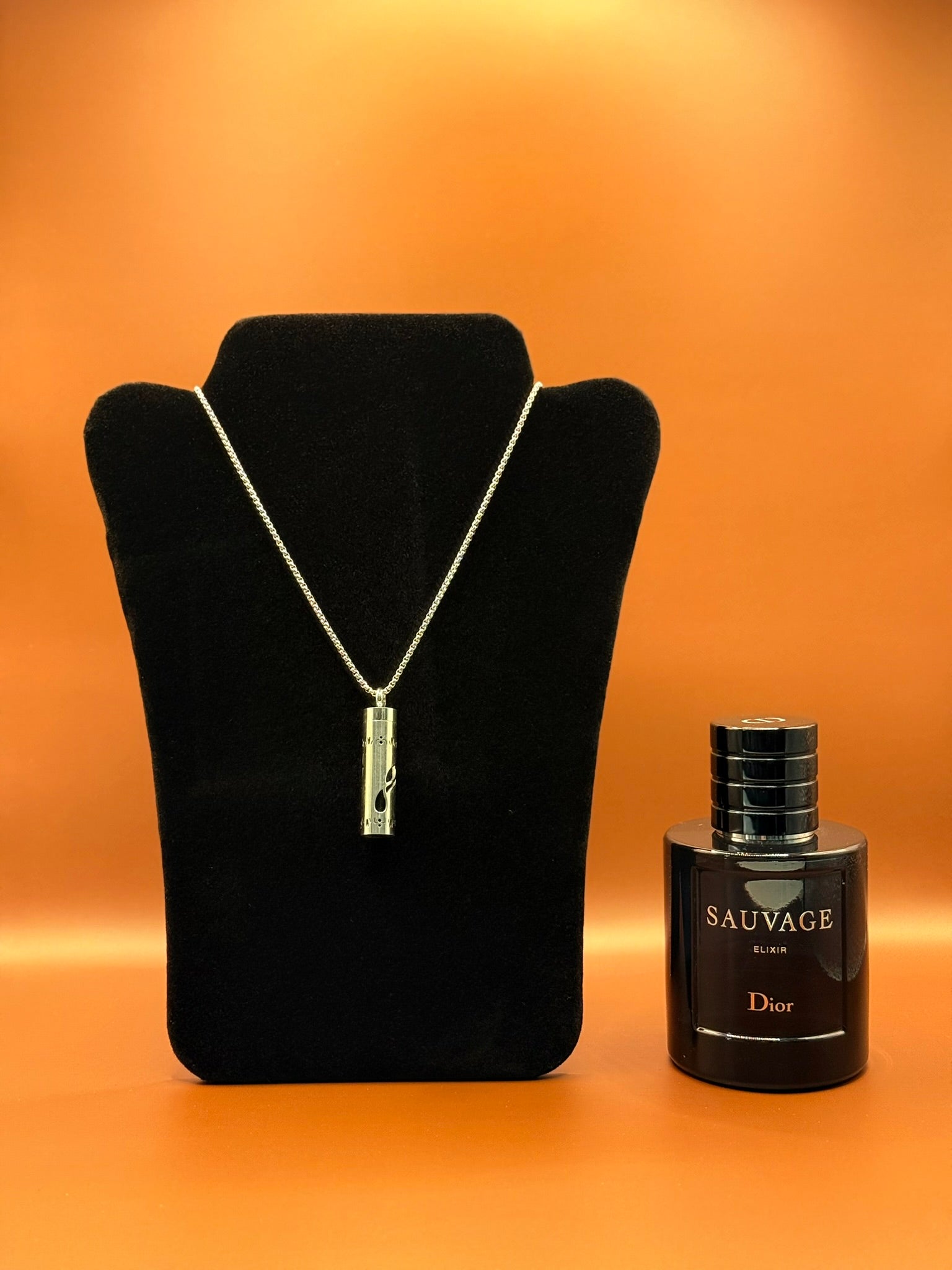 DIOR SAUVAGE Elixir EDP & Scent Necklace