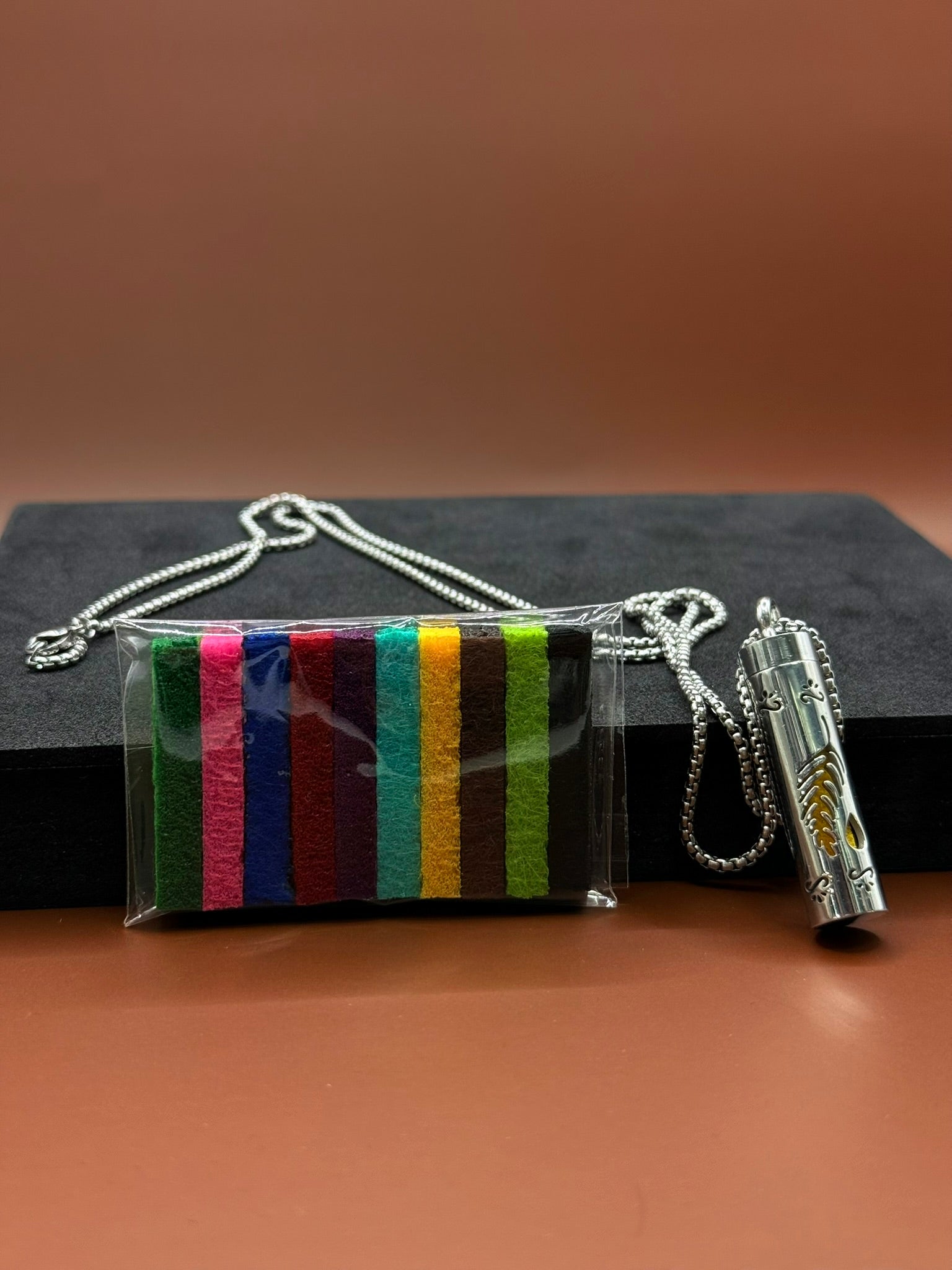 Scent Necklace - Feather